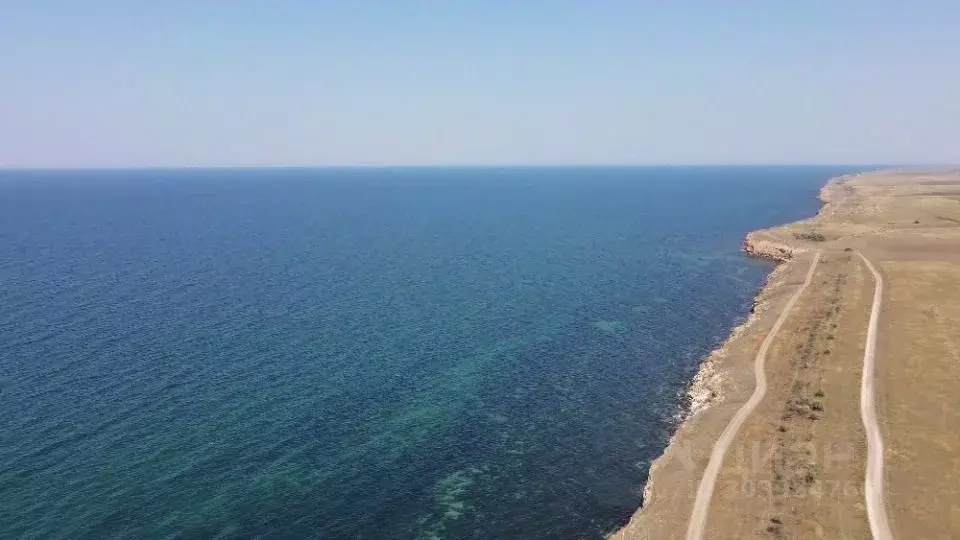 Участок в Крым, Черноморский район, с. Межводное ул. Грушевского, 24 ... - Фото 0