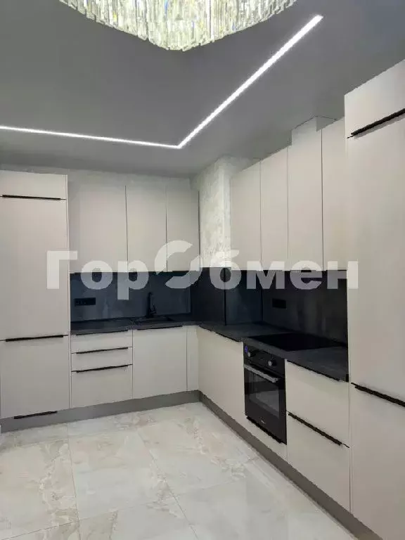 Продается 3-комнатная квартира - Фото 1