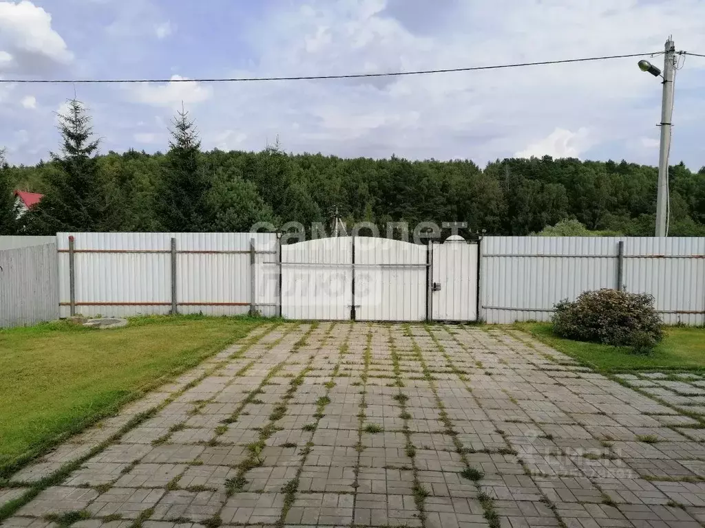 Дом в Калужская область, Медынский муниципальный округ, Романово ... - Фото 1