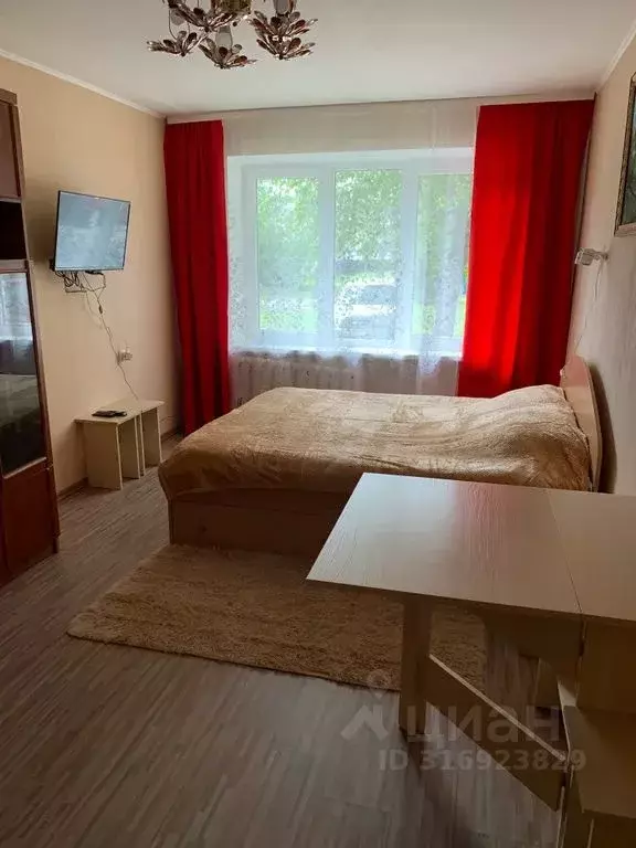 2-к кв. Калининградская область, Калининград Летняя ул., 50 (45.0 м) - Фото 0