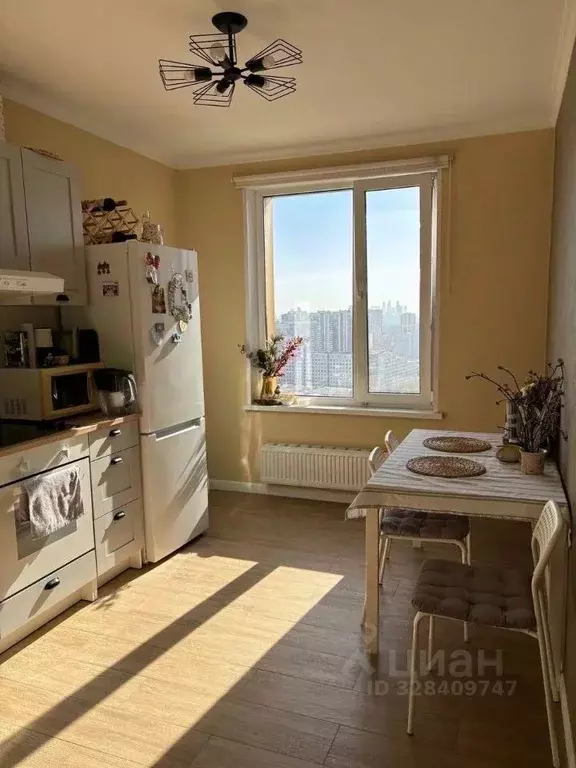 1-к кв. Московская область, Красногорск ул. Липовой Рощи, 1к2 (35.0 м) - Фото 1