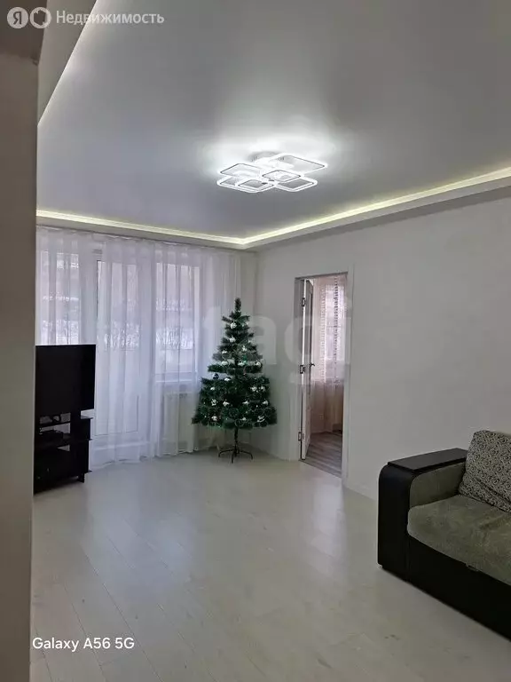 3-комнатная квартира: Златоуст, квартал имени А.М. Матросова, 2 (60.1 ... - Фото 2