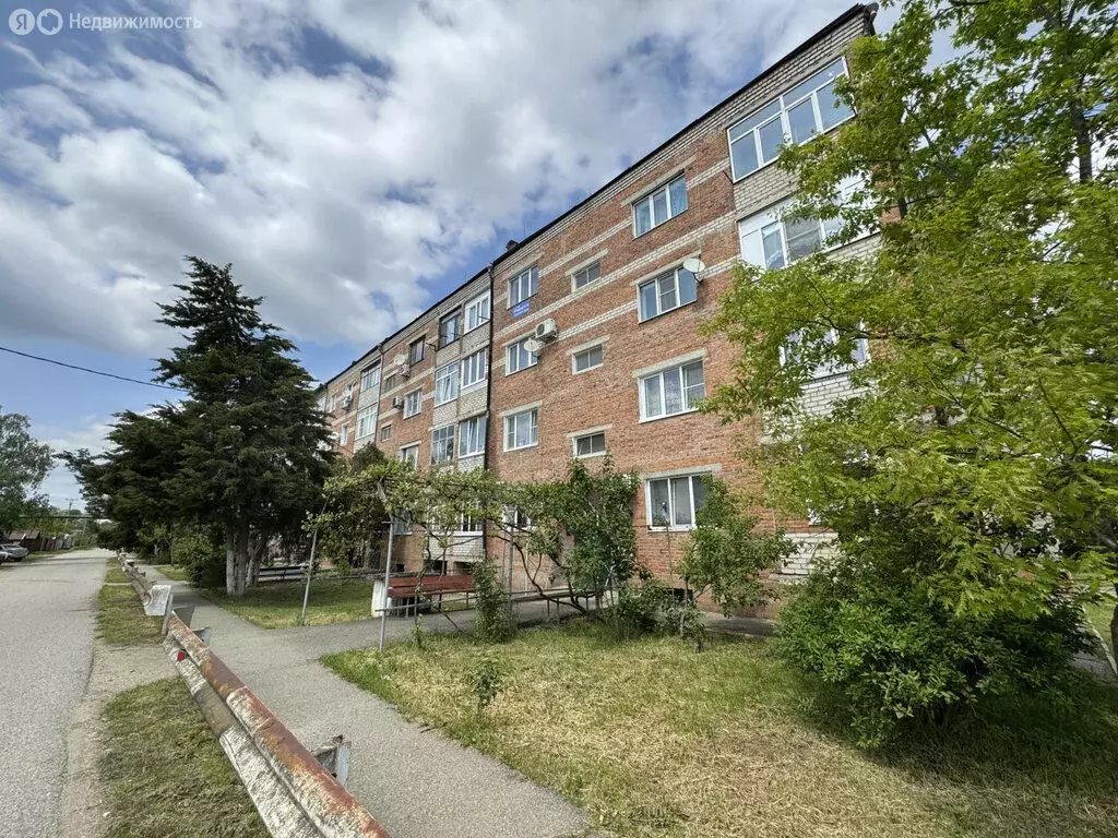 2-комнатная квартира: Апшеронск, Пролетарская улица, 196 (65.7 м) - Фото 0