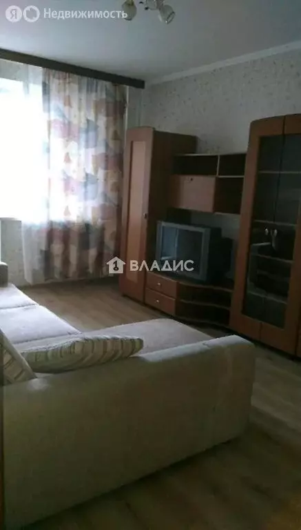 3-комнатная квартира: Белгород, улица Есенина, 16 (72 м) - Фото 1