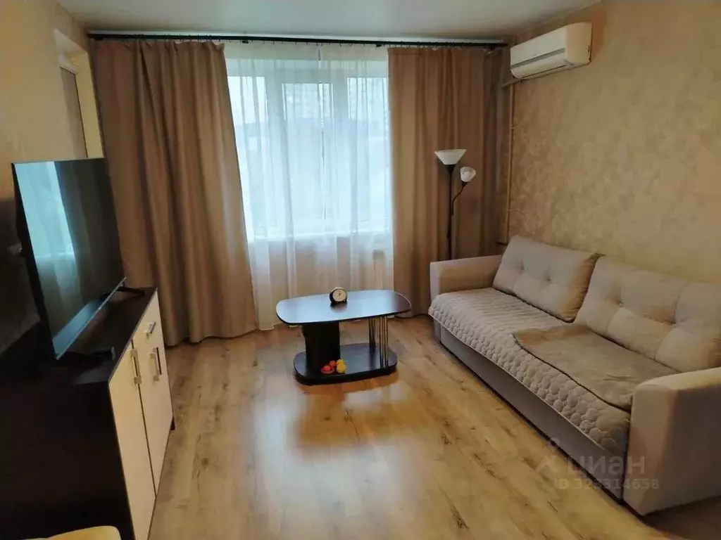 2-к кв. Севастополь просп. Октябрьской Революции, 56А (50.6 м) - Фото 1