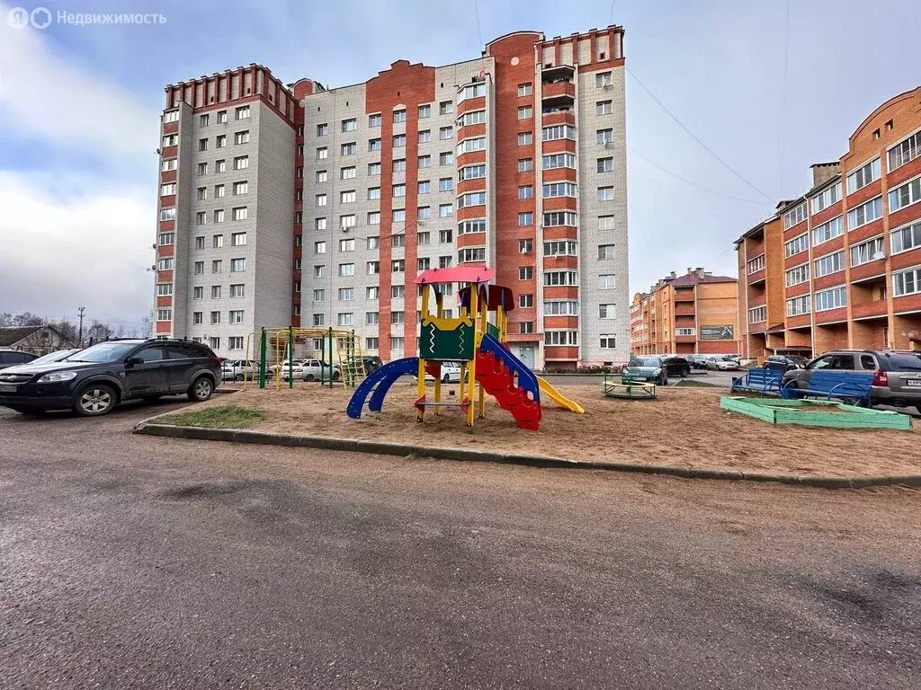 3-комнатная квартира: Вязьма, Красноармейское шоссе, 18 (95 м) - Фото 1