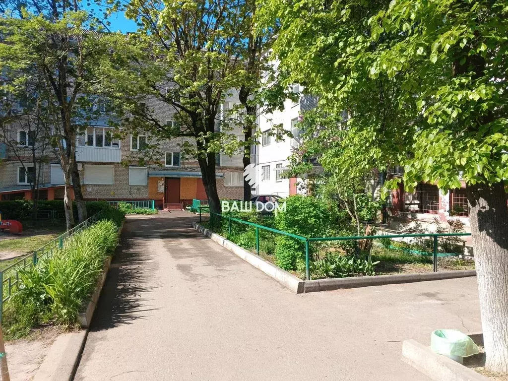 2-к кв. Брянская область, Дятьково ул. Ленина, 214 (43.6 м) - Фото 0