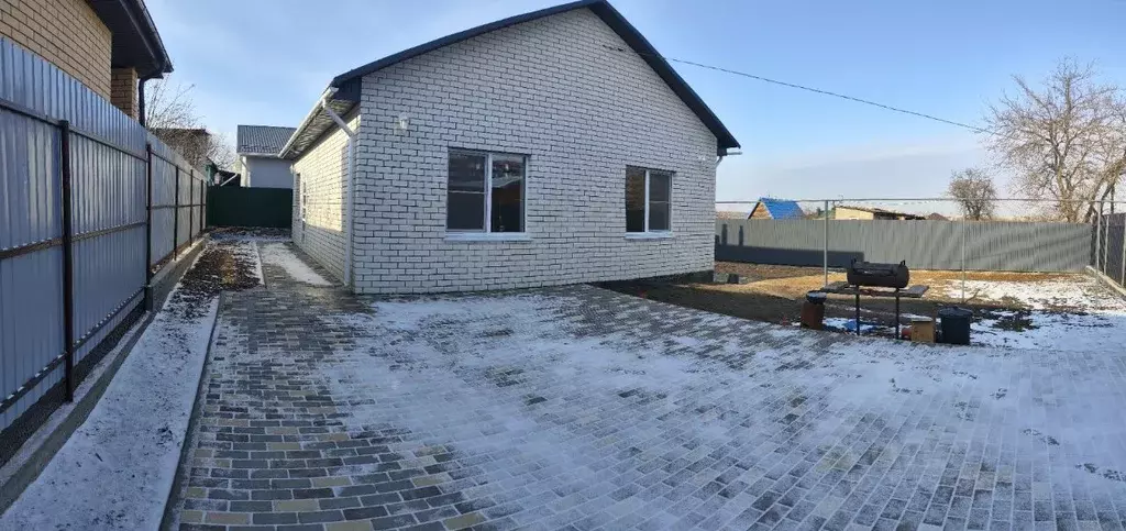 Дом в Волгоградская область, Волгоград ул. Вавилова (67 м) - Фото 0