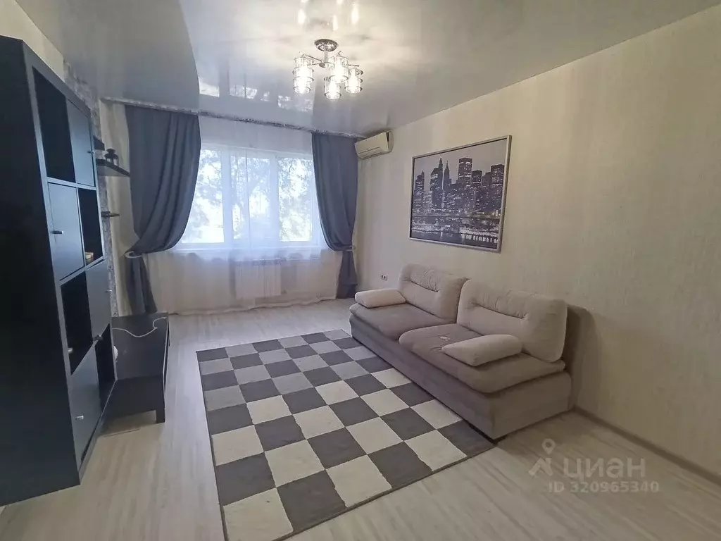 2-к кв. Волгоградская область, Волгоград ул. Космонавтов, 61 (51.0 м) - Фото 0