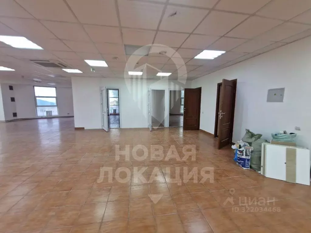 Торговая площадь в Омская область, Омск просп. Мира, 98к1 (200 м) - Фото 1