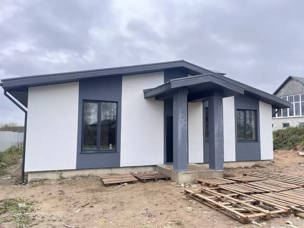 Дом в Смоленская область, Смоленский муниципальный округ, д. Быльники  ... - Фото 2