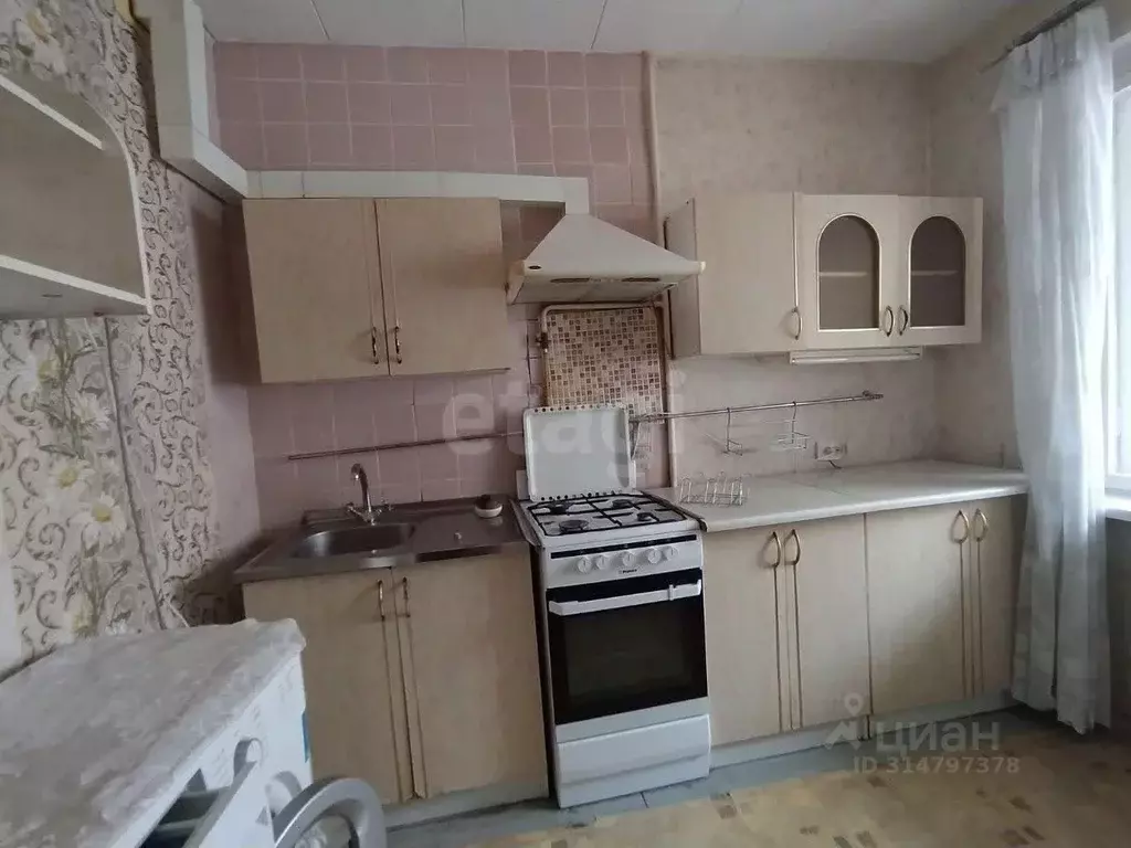 3-к кв. Крым, Симферополь ул. 60 лет Октября (63.5 м) - Фото 0