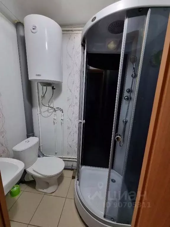 Комната Приморский край, Владивосток ул. Карпинского, 10 - Фото 1