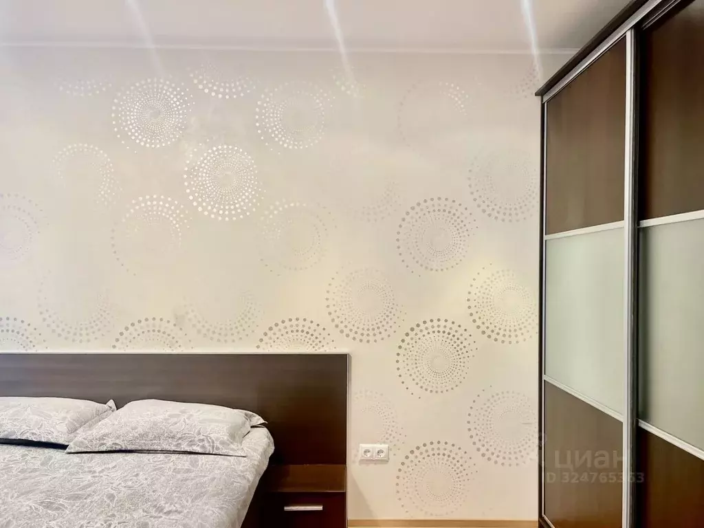 2-к кв. Свердловская область, Екатеринбург ул. Крылова, 27 (50.0 м) - Фото 1