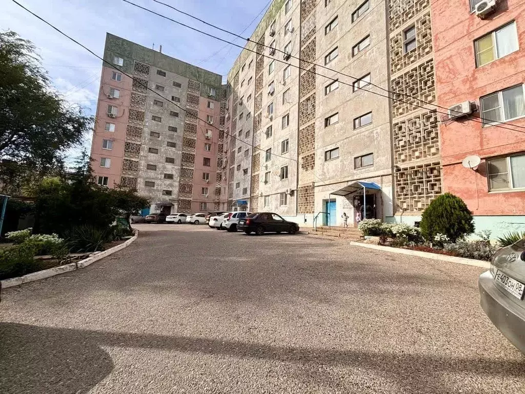 3-к кв. Калмыкия, Элиста 2-й мкр, 14 (66.9 м) - Фото 0