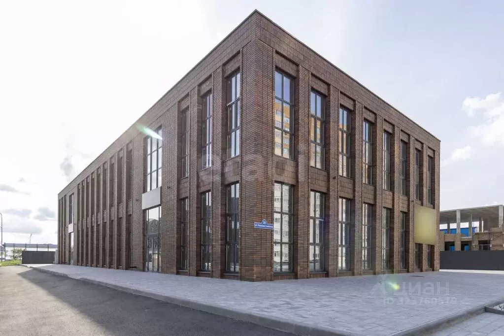 Помещение свободного назначения в Тюменская область, Тюмень ул. ... - Фото 1