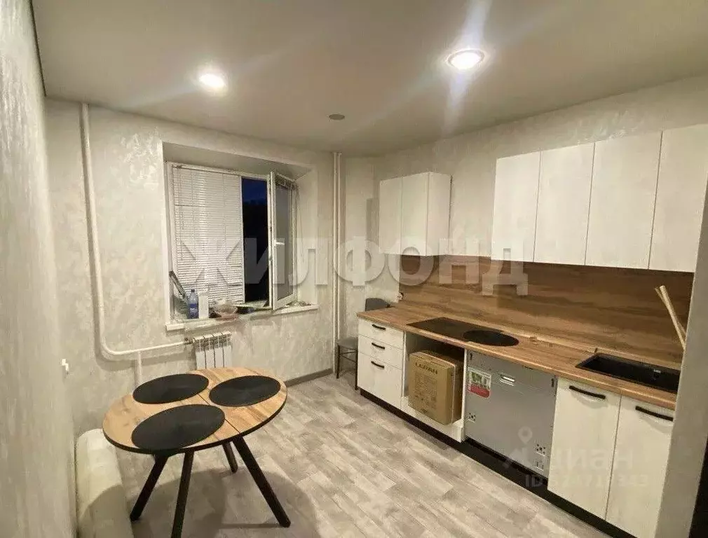 2-к кв. Хакасия, Абакан ул. Некрасова, 28 (52.7 м) - Фото 1