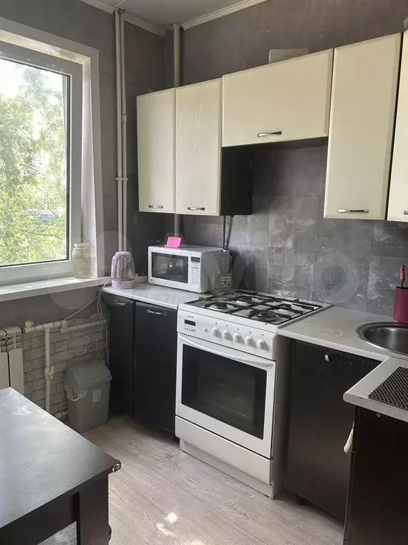 1-к. квартира, 42 м, 2/5 эт. - Фото 0