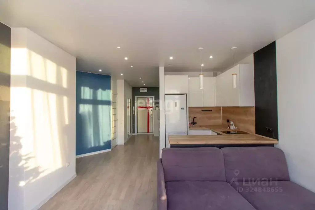 2-к кв. Тюменская область, Тюмень ул. Газовиков, 35 (67.7 м) - Фото 1