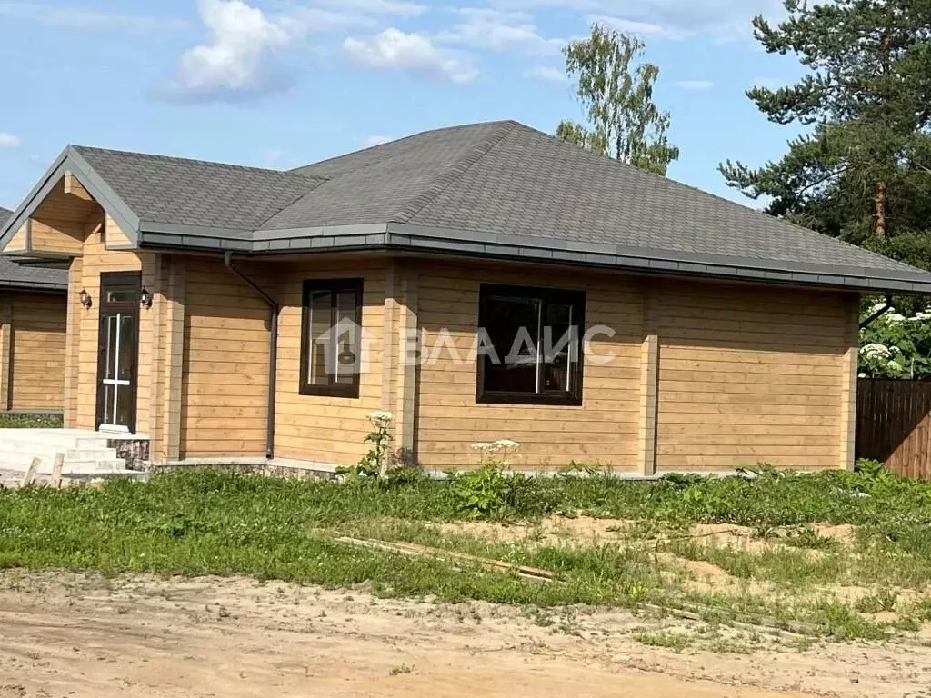Дом в Коми, Сыктывкар ул. Пузиновского, 9 (100 м) - Фото 1
