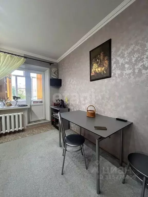 3-к кв. Коми, Усинск Комсомольская ул., 19 (71.5 м) - Фото 0