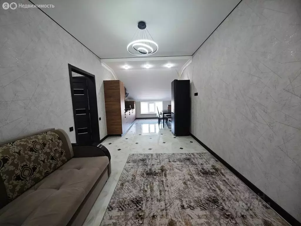 2-комнатная квартира: Махачкала, улица Каммаева, 20А (52 м) - Фото 0