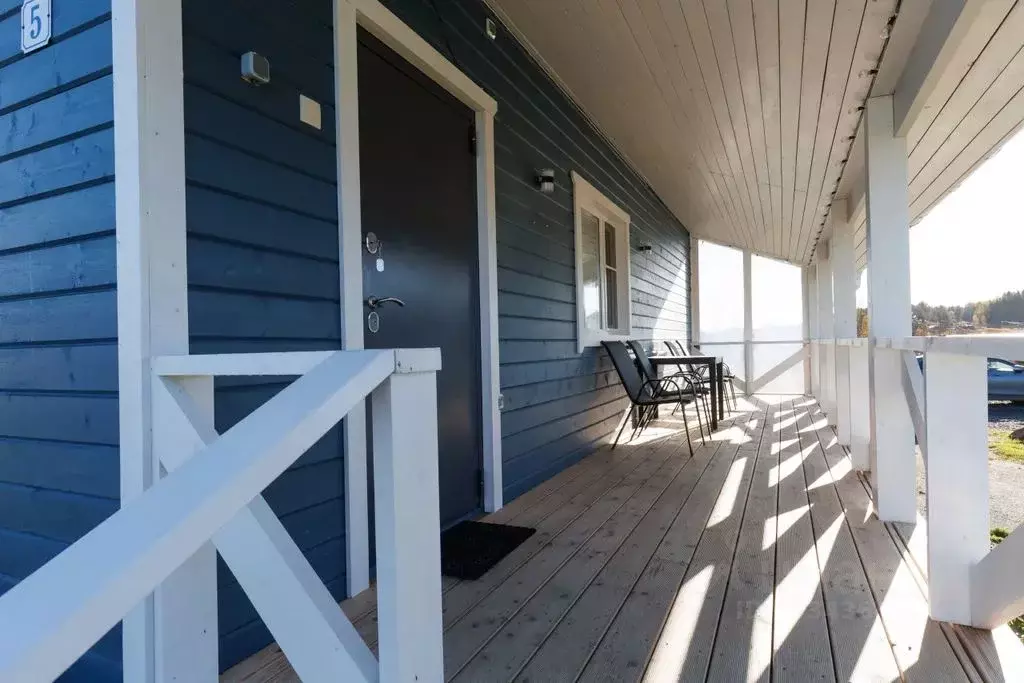 Дом в Карелия, Лахденпохский муниципальный округ, пос. Сорола ул. ... - Фото 2