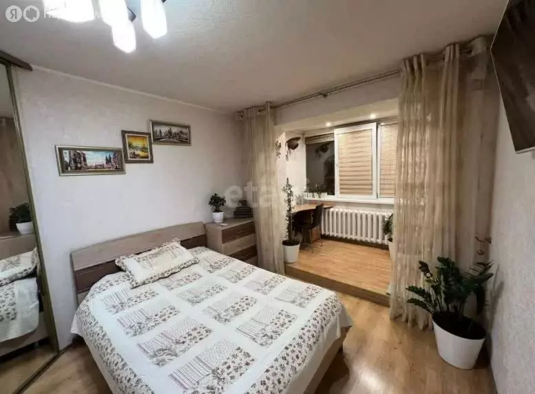 3-комнатная квартира: Уфа, улица Адмирала Макарова, 18/1 (81 м) - Фото 0