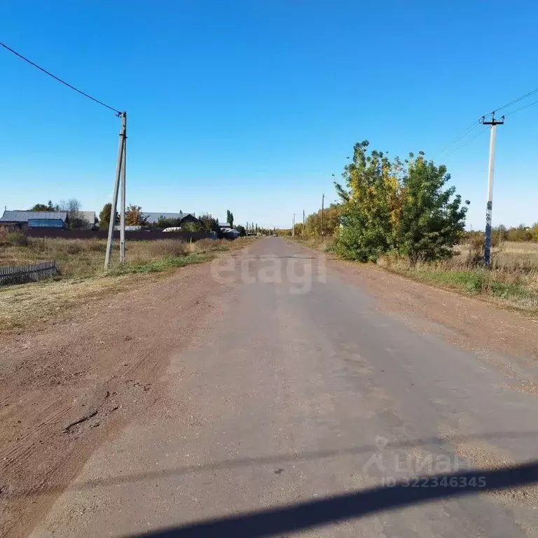 1-к кв. Оренбургская область, с. Октябрьское ул. Мира, 29 (43.8 м) - Фото 0