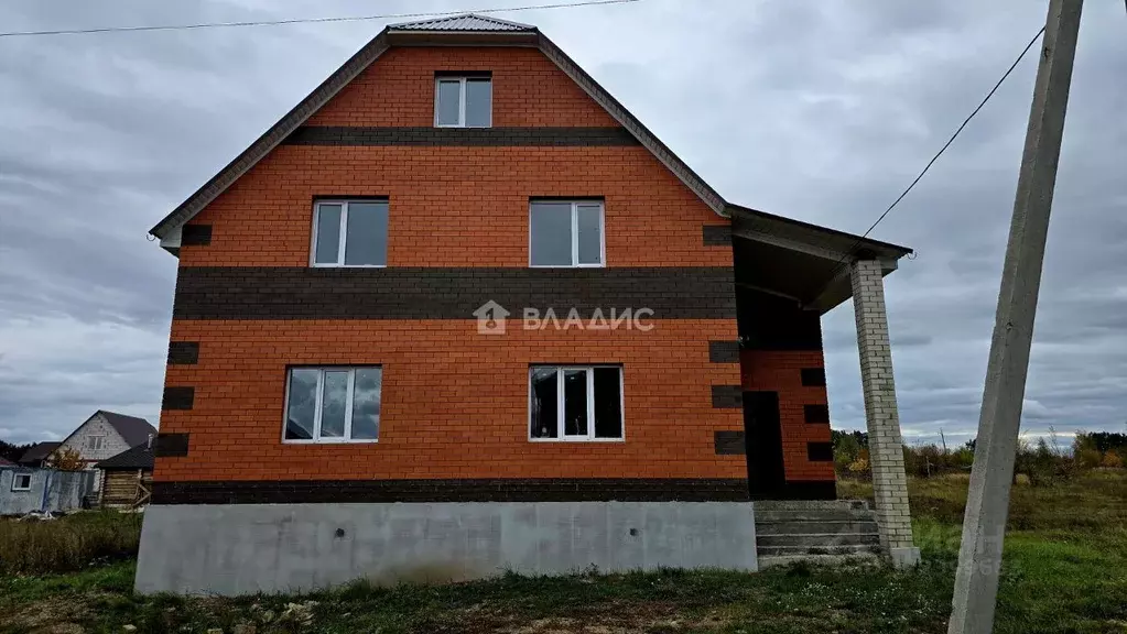 Дом в Пензенская область, с. Бессоновка ул. Виноградная, 24 (202 м) - Фото 0