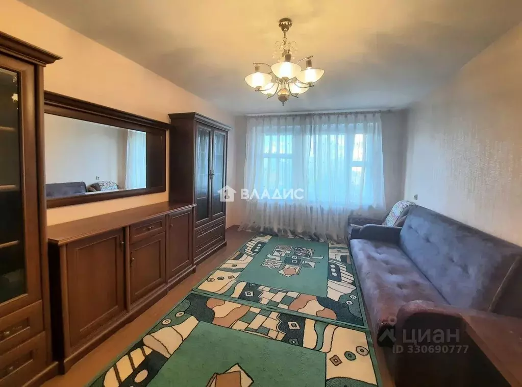 3-к кв. Брянская область, Брянск ул. Вали Сафроновой, 75 (85.3 м) - Фото 1