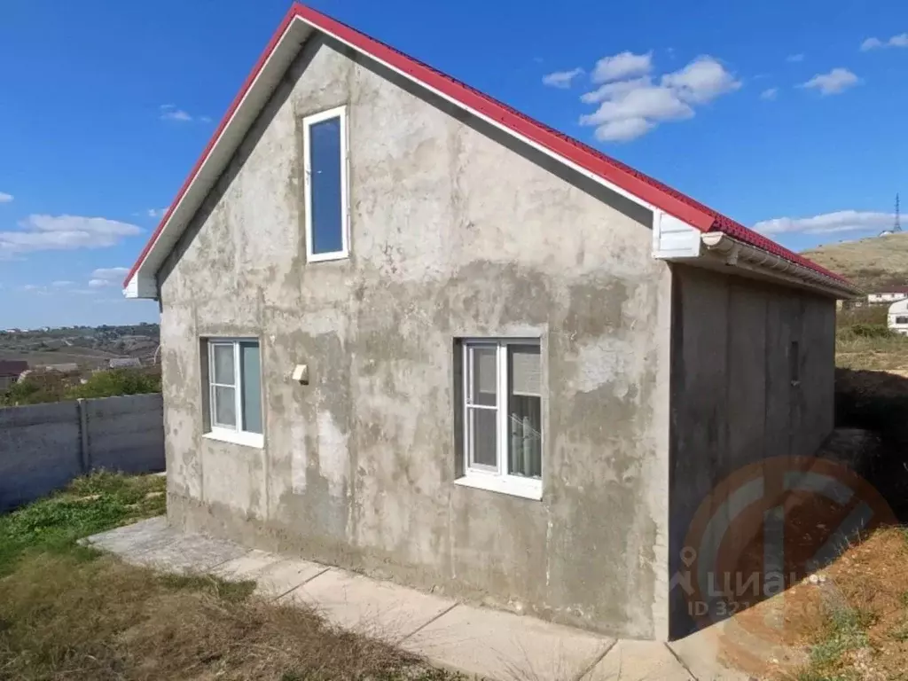 Дом в Крым, Симферопольский район, Перовское с/пос, с. Украинка ул. ... - Фото 0