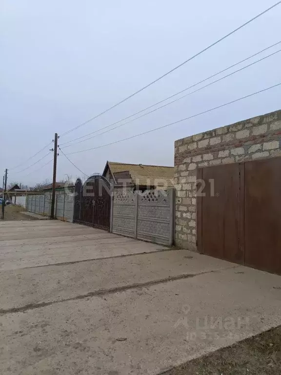 Дом в Астраханская область, Приволжский район, с. Килинчи ул. ... - Фото 0