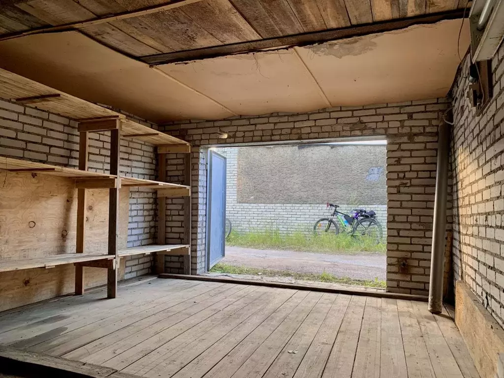 Гараж в Санкт-Петербург, Санкт-Петербург, Ломоносов Железнодорожный ... - Фото 1