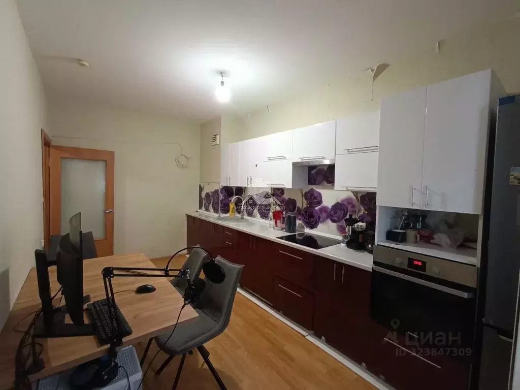 2-к кв. Белгородская область, Белгород ул. Макаренко, 26 (60.0 м) - Фото 2