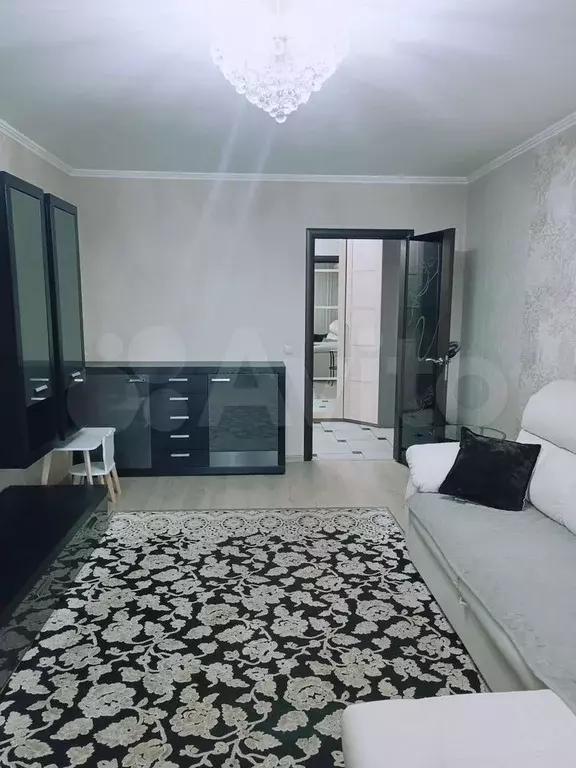 2-к. квартира, 60 м, 3/17 эт. - Фото 1