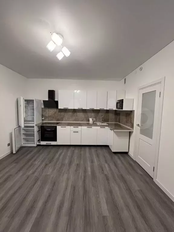 2-к. квартира, 60 м, 2/13 эт. - Фото 1