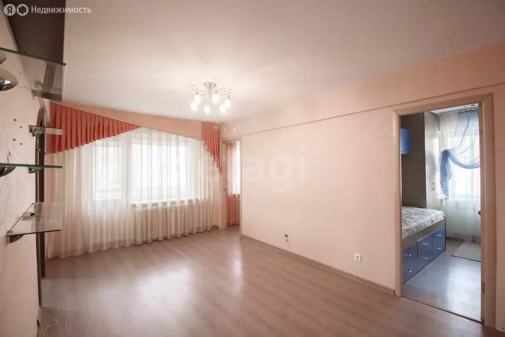 3-комнатная квартира: Калуга, Московская улица, 236 (50 м) - Фото 1