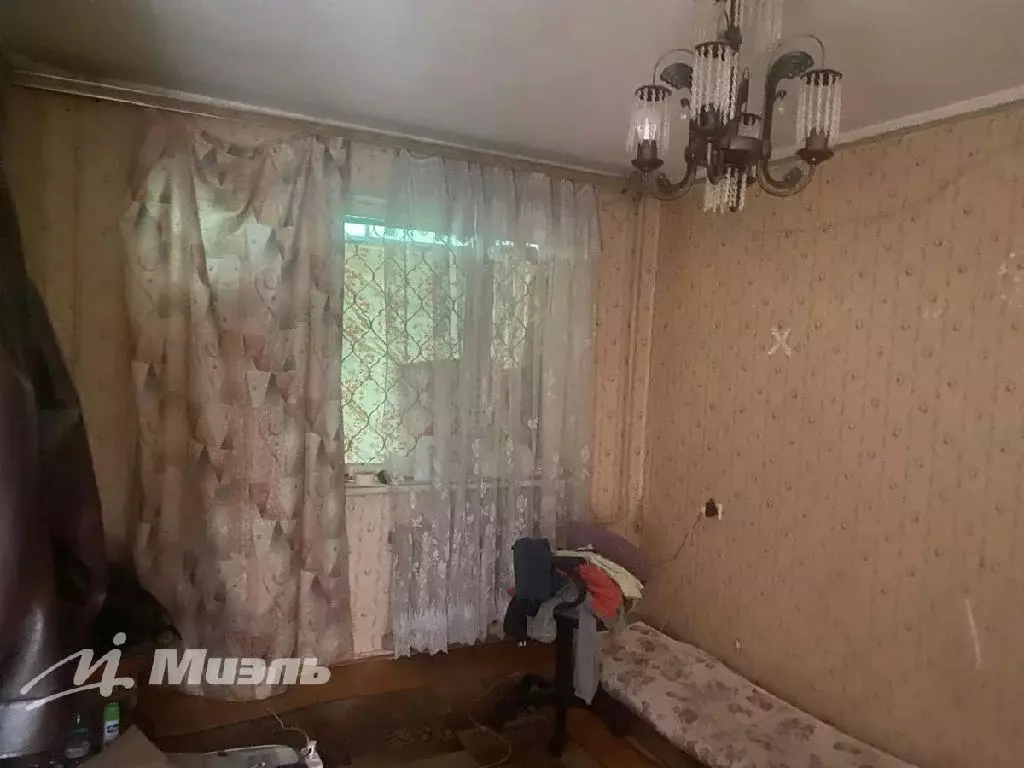 Продается 4-комнатная квартира - Фото 1