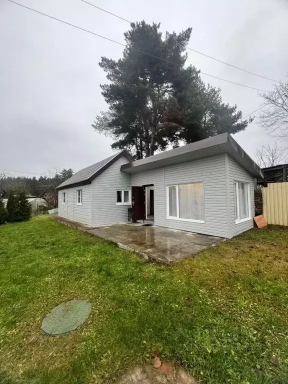 Дом в Псковская область, Псковский район, Ядровская волость, Высоцкое ... - Фото 1