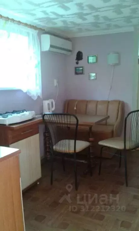Дом в Крым, Судак ул. Танкистов, 35 (50 м) - Фото 1