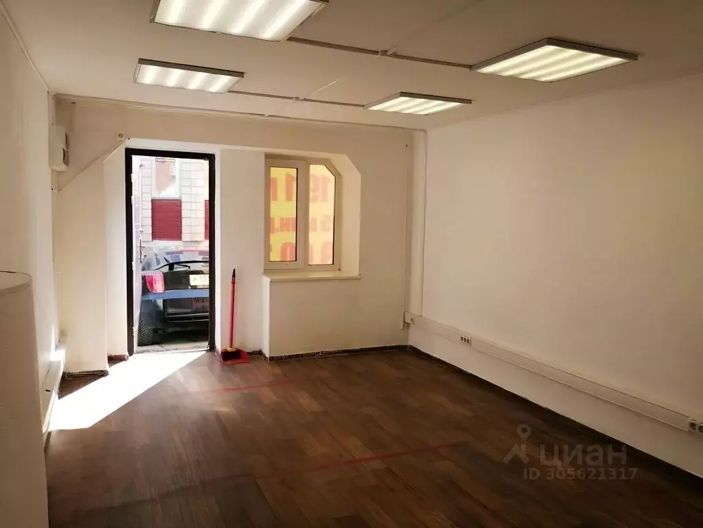 Офис в Омская область, Омск ул. Чапаева, 71 (19 м) - Фото 2