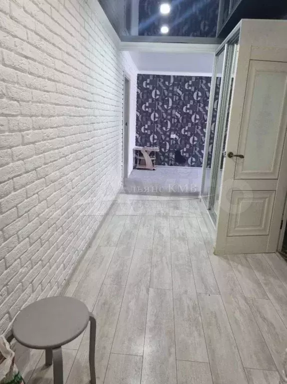 3-к. квартира, 59,2 м, 2/5 эт. - Фото 0