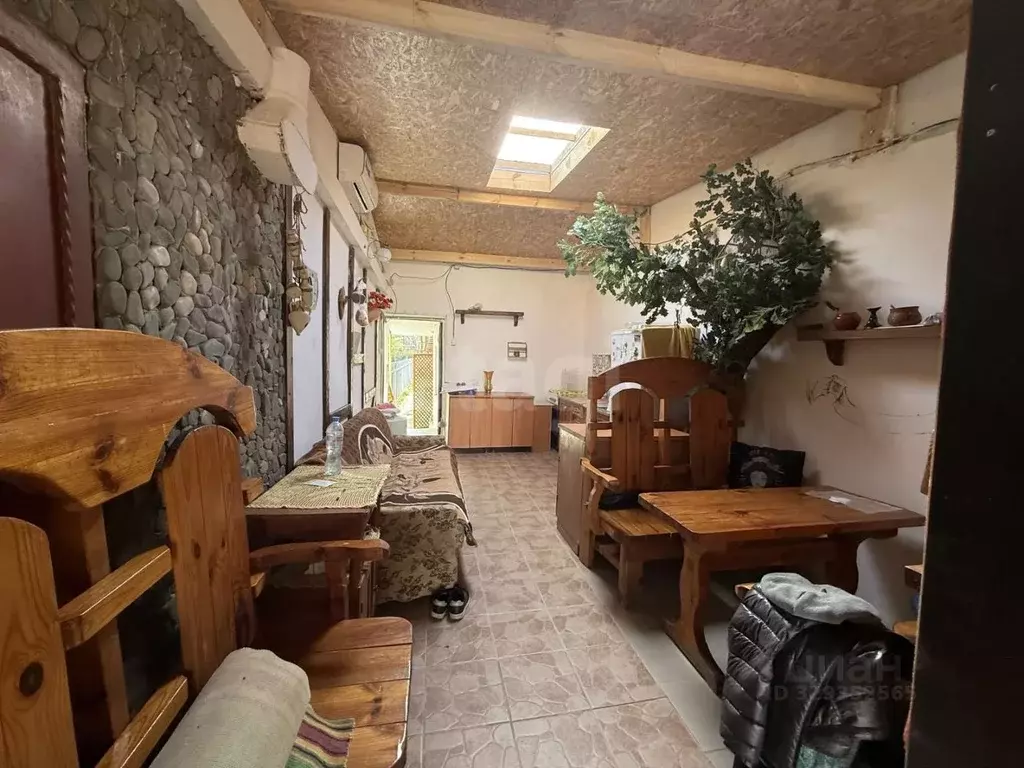 Дом в Крым, Сакский район, Новофедоровка пгт ул. Ореховая (12 м) - Фото 1