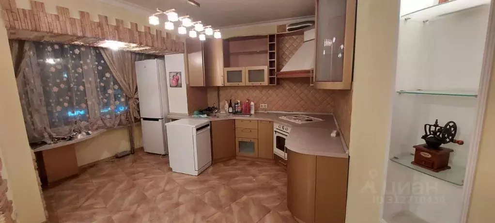 3-к кв. Калужская область, Калуга ул. Суворова, 44 (120.0 м) - Фото 0