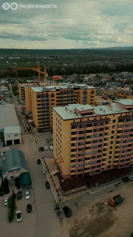 3-комнатная квартира: Черкесск, Октябрьская улица, 325 (100.6 м) - Фото 1