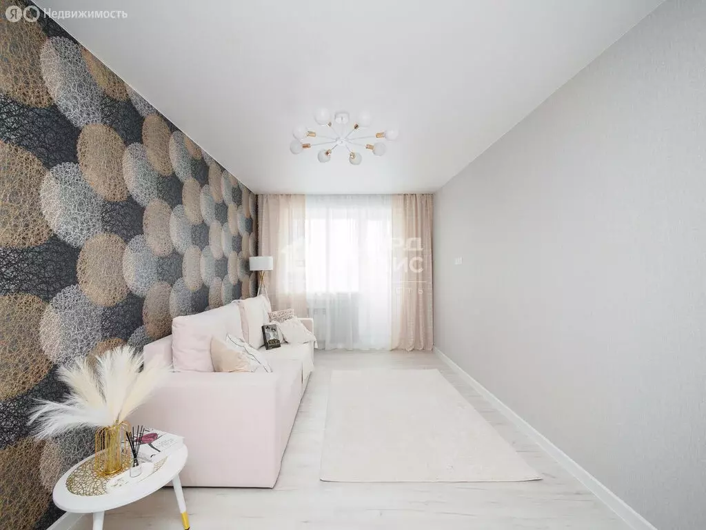 1-комнатная квартира: Омск, улица Челюскинцев, 93 (32 м) - Фото 2