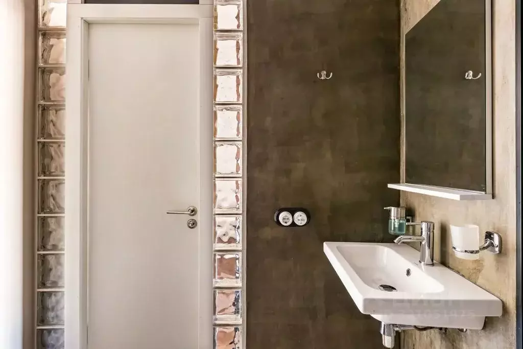 Комната Санкт-Петербург Невский просп., 154 - Фото 2