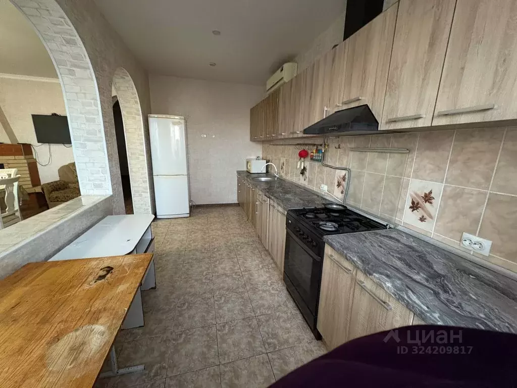 Дом в Краснодарский край, Северская ст-ца  (160 м) - Фото 1