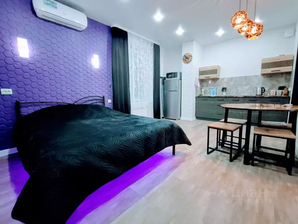 2-к кв. Хакасия, Абакан Трудовая ул., 84к2 (55.0 м) - Фото 0